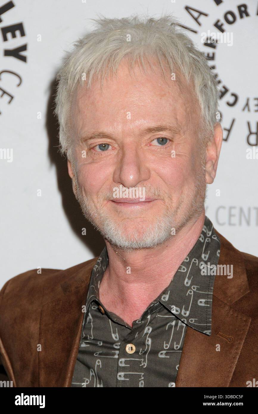 14 décembre 2025 - â€œGeneral Hospitalâ€ Icon Anthony Geary décède à 78 - ARCHIVE - 12 avril 2013 - Beverly Hills, Californie - Anthony Geary. Hôpital général : célébration de 50 ans et perspectives d'avenir au Paley Center. (Crédit image : © Byron Purvis/AdMedia via ZUMA Press Wire) USAGE ÉDITORIAL SEULEMENT ! Non destiné à UN USAGE commercial ! Banque D'Images
