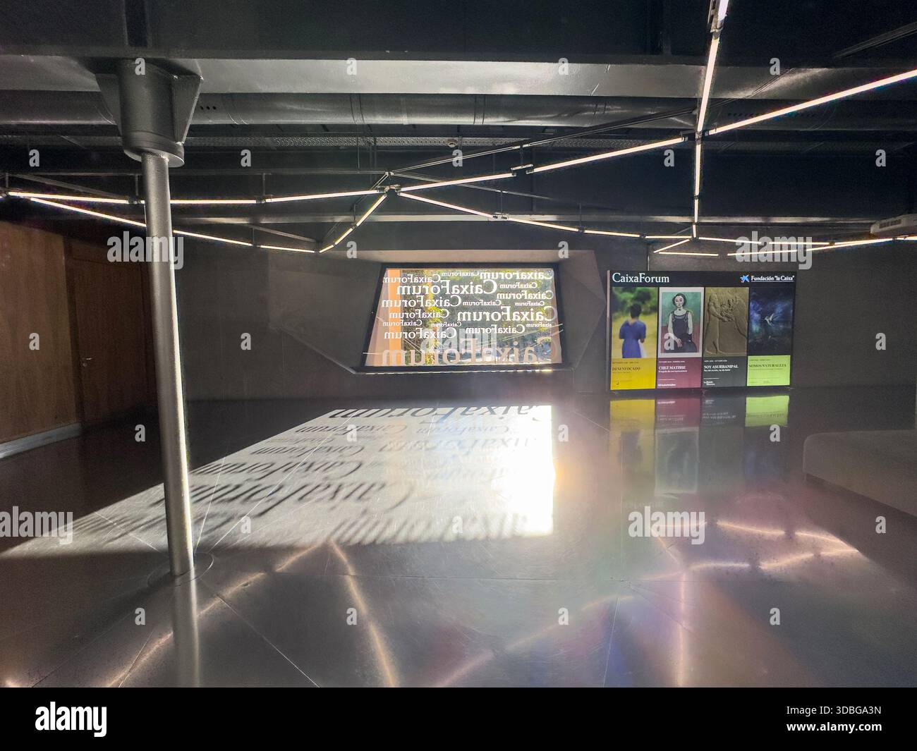 CaixaForum Madrid est un centre culturel et un lieu artistique à Madrid, en Espagne Banque D'Images