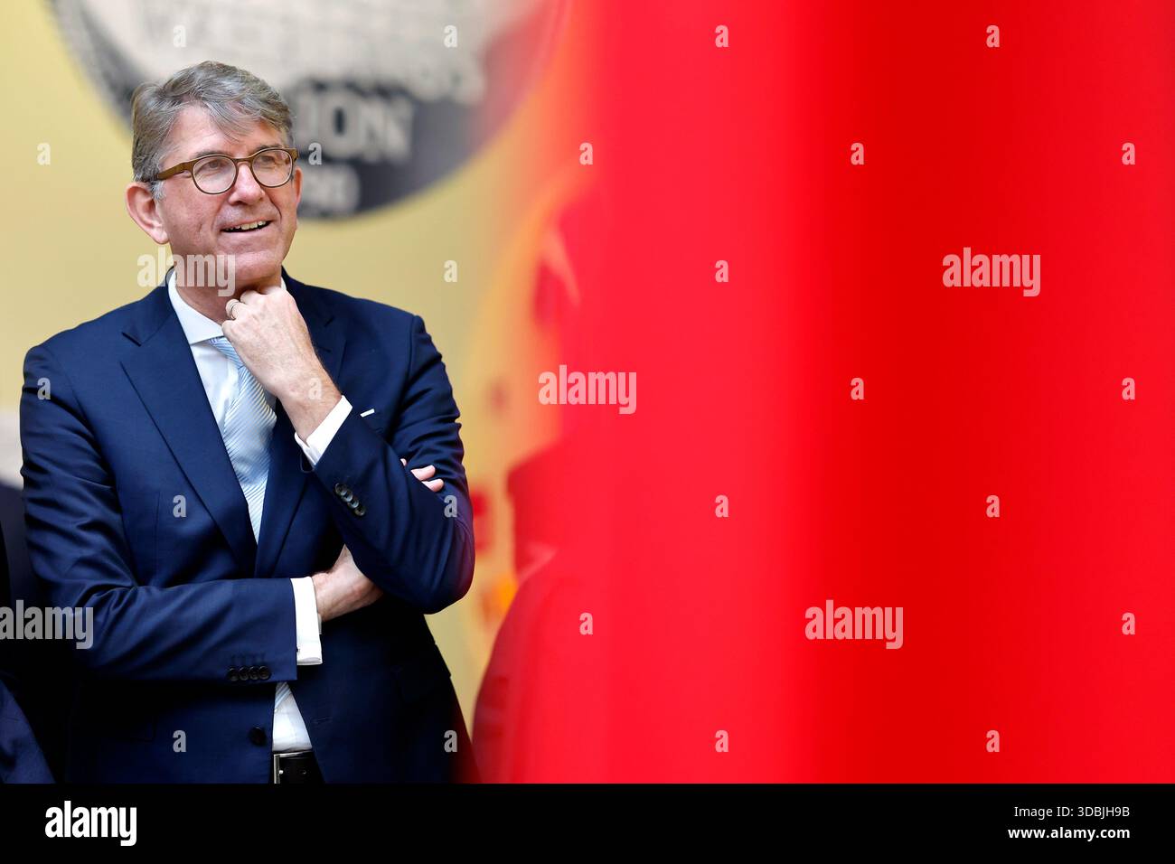 Le ministre de la culture Wolfram Weimer (indépendant), commissaire du gouvernement fédéral à la culture et aux médias, lors de l'inauguration de la nouvelle exposition permanente "vous faites partie de l'histoire" à la Maison de l'histoire à Bonn, qui éclaire l'histoire de l'Allemagne Banque D'Images