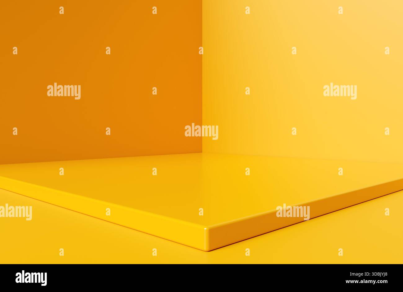 Coin jaune minimaliste offrant une toile de fond idéale pour les présentations de produits, les compositions abstraites et les présentations modernes dans un espace propre et vibrant Banque D'Images