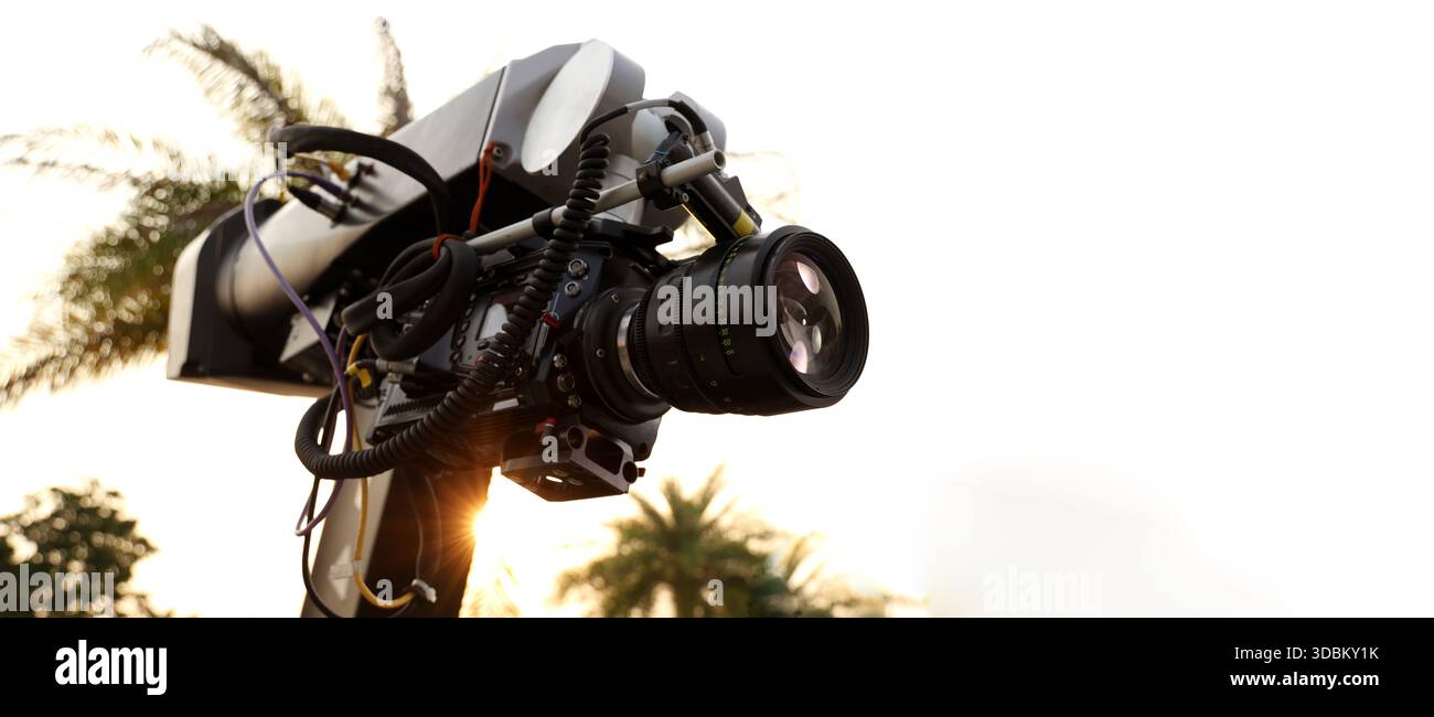 Dans les coulisses du tournage de films ou de la production vidéo et équipe de tournage avec équipement de caméra à l'extérieur. Caméra vidéo avec R professionnel Banque D'Images