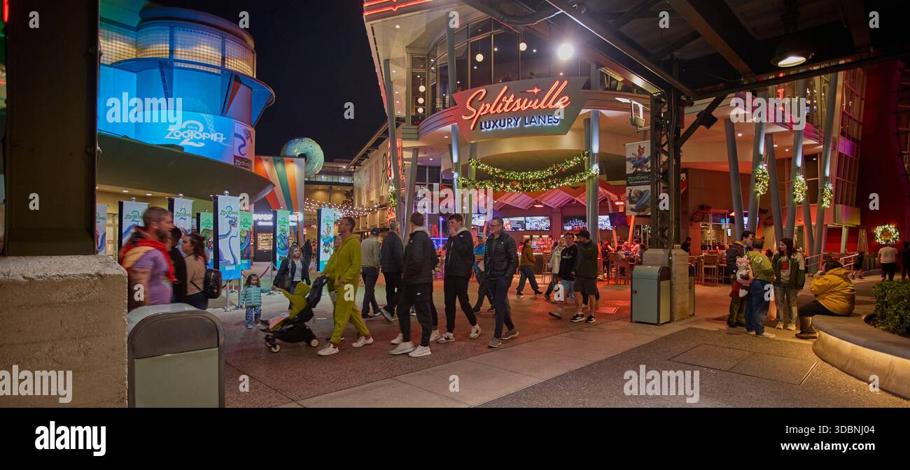 Orlando, Floride, États-Unis-9 décembre 2025 :Disney Springs est un complexe de boutiques, de restaurants et de divertissements situé au Walt Disney World Resort à Lake Buena Vista Banque D'Images