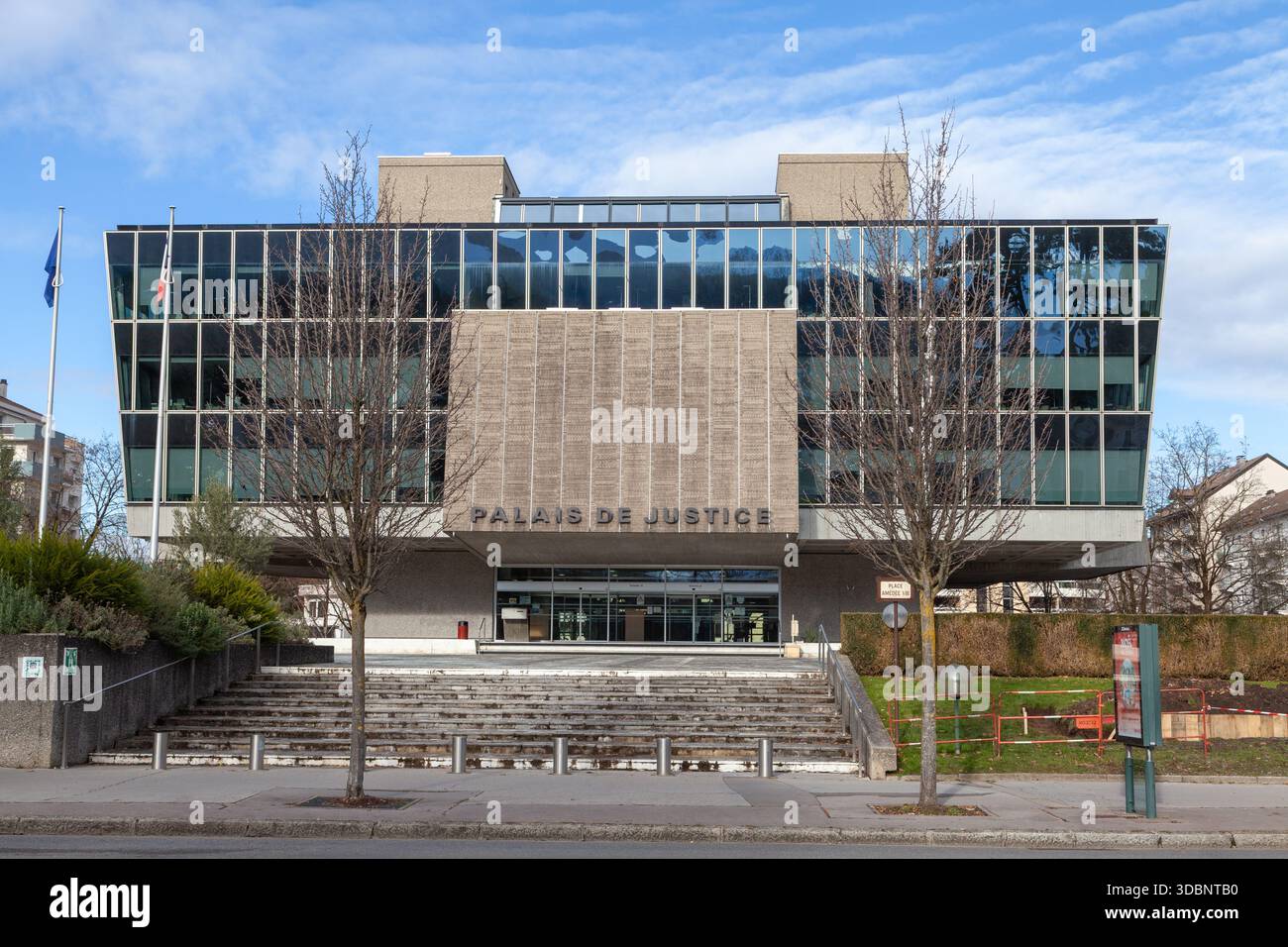 Palais de Justice, Annecy, département de haute-Savoie en région Rhône-Alpes dans le sud-est de la France. Banque D'Images