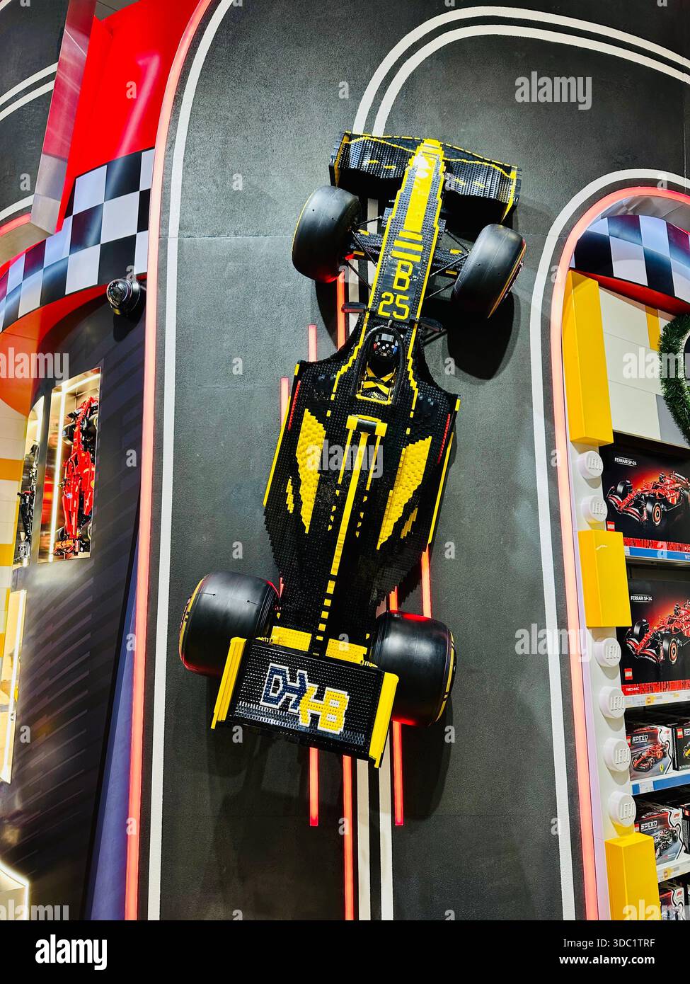 LEGO Store Aéroport de Dubaï - Image de stock capturée avec un smartphone