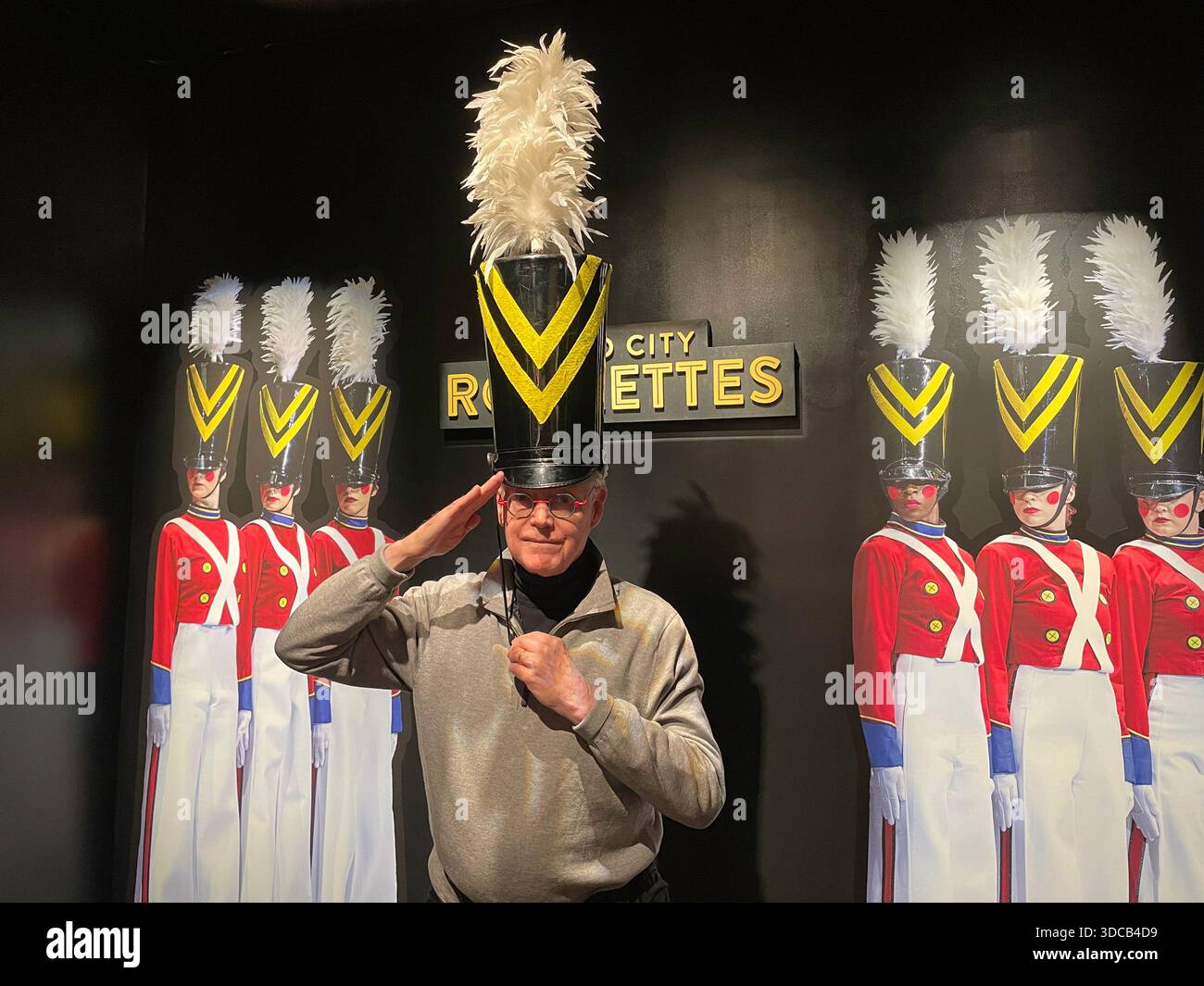 Le Museum of Broadway présente une exposition spéciale du 100e anniversaire pour le Radio City Music Hall Rockettes, 2025, New York City, États-Unis Banque D'Images