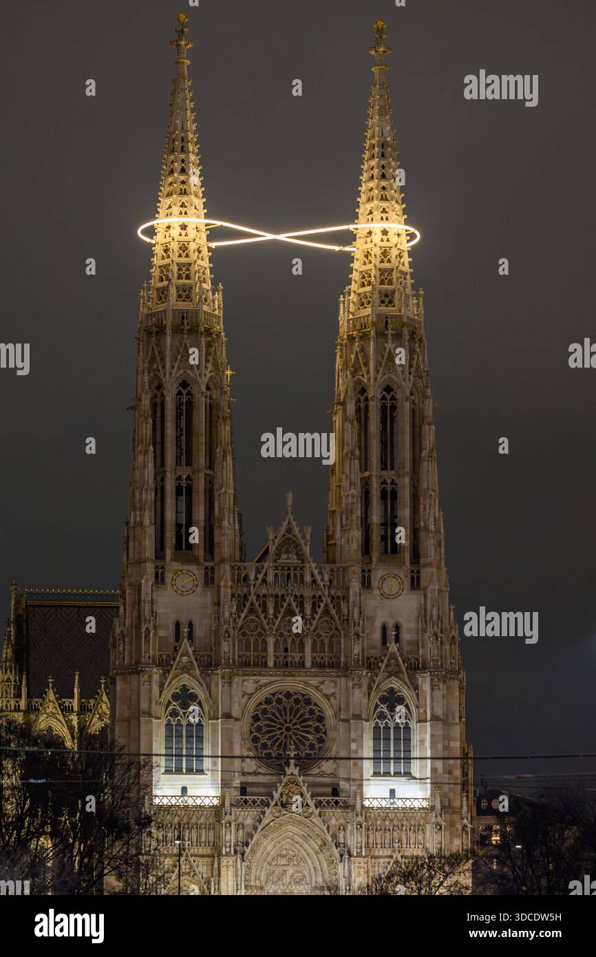 vienne, autriche, 19 décembre 2025, installation artistique Unendlichkeit des Lichtes , par l'artiste Billi Thanner *** wien, Österreich, 19. dezember 2025, kunstinstallation Unendlichkeit des Lichtes , von der Künstlerin Billi Thanner Copyright : xx Banque D'Images