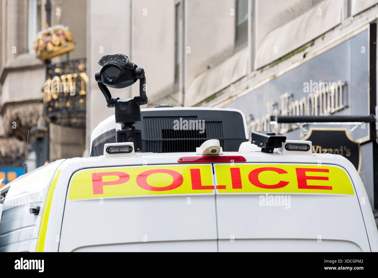 Unité de reconnaissance faciale de la police britannique en opération sur Oxford Cornmarket Street, 22 décembre 2025 Banque D'Images