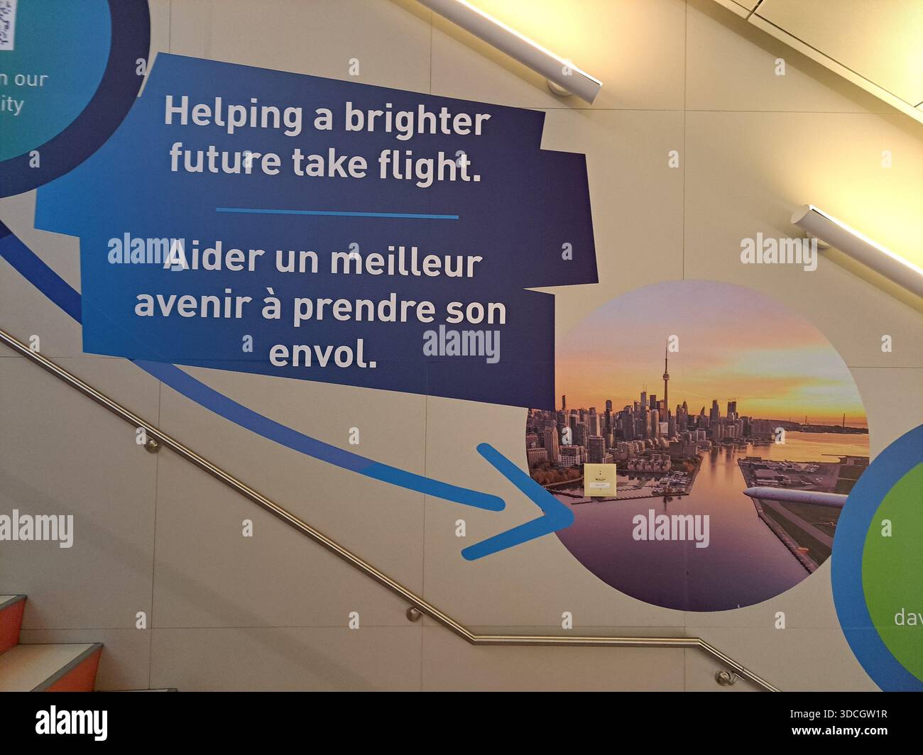 Aider un signe de futur brillant à l'aéroport Billy Bishop au centre-ville de Toronto, Ontario, Canada Banque D'Images