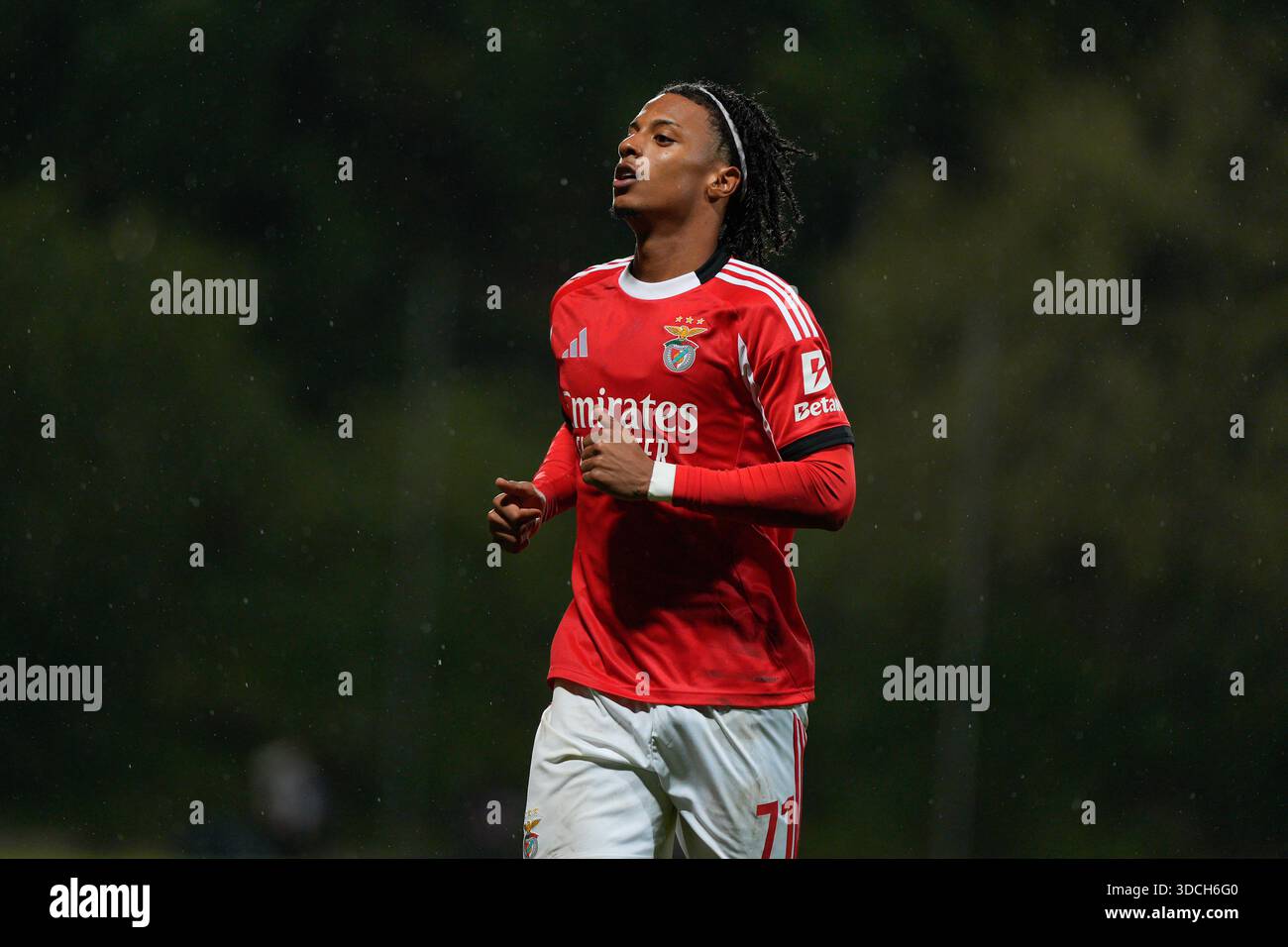 Seixal, Portugal. 22 décembre 2025. Lisbonne, 22/12/25 - Benfica B a accueilli Sporting B au campus de Benfica dans un match pour la 15e manche de Liga Portugal Meu Super 2025/26. Leandro Santos de SL Benfica crédit : Atlantico presse Lda/Alamy Live News Banque D'Images
