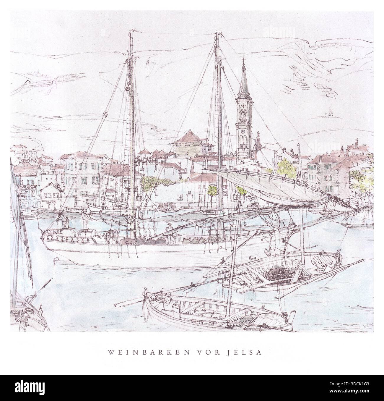 Scène du port à Hvar : voiliers, ville et tour historique de l'église sur des eaux calmes Banque D'Images