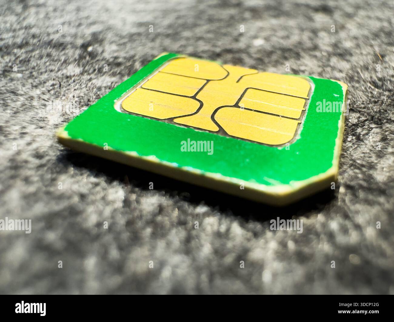 Cartes SIM pour téléphone mobile. Interdiction d'appels, blocage de carte, eSIM, rejet de cartes SIM physiques. Internet gratuit. Nano sim haute qualité Banque D'Images