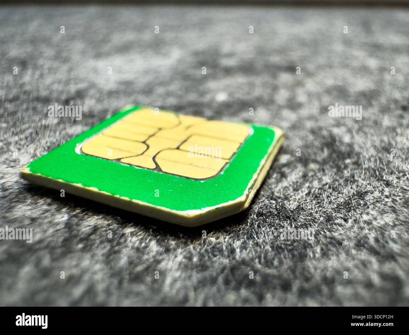 Cartes SIM pour téléphone mobile. Interdiction d'appels, blocage de carte, eSIM, rejet de cartes SIM physiques. Internet gratuit. Nano sim haute qualité Banque D'Images