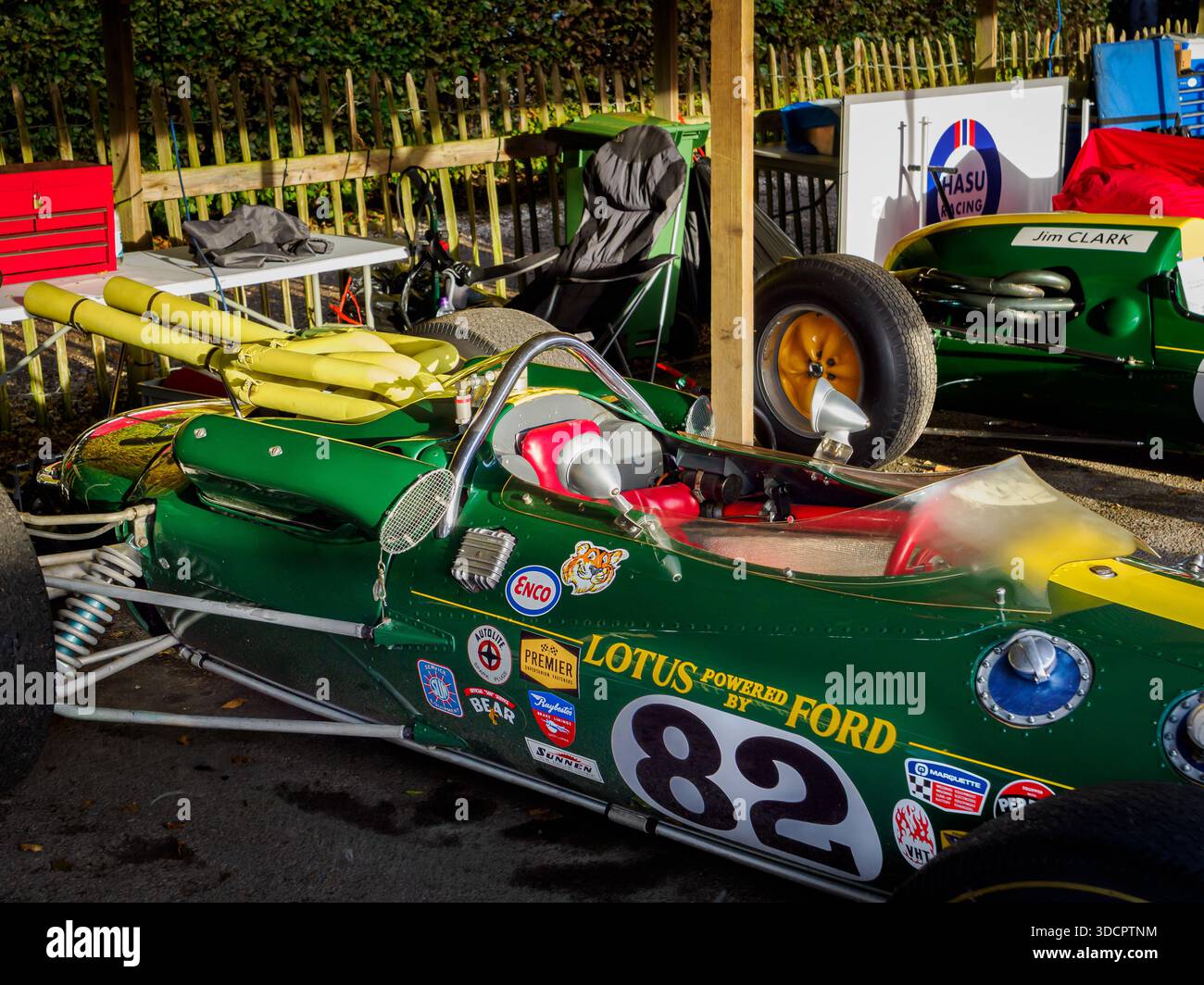 Jim Clarks Indy 500 vert 1968 Lotus type 38, voiture de course, dans le paddock Goodwood Revival, West Sussex UK Banque D'Images