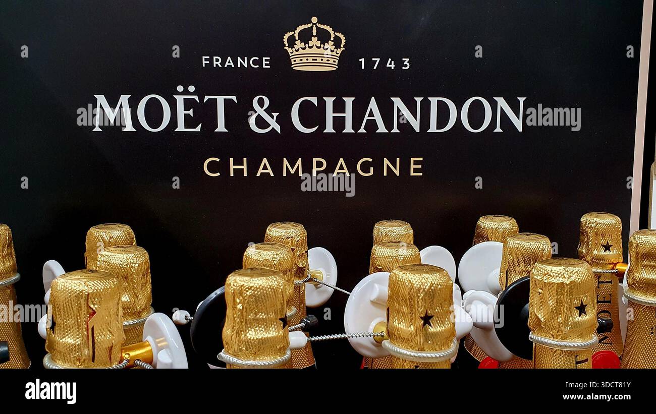 Le champagne Moët et Chandon est l'une des marques de champagne les plus célèbres et prestigieuses au monde Banque D'Images
