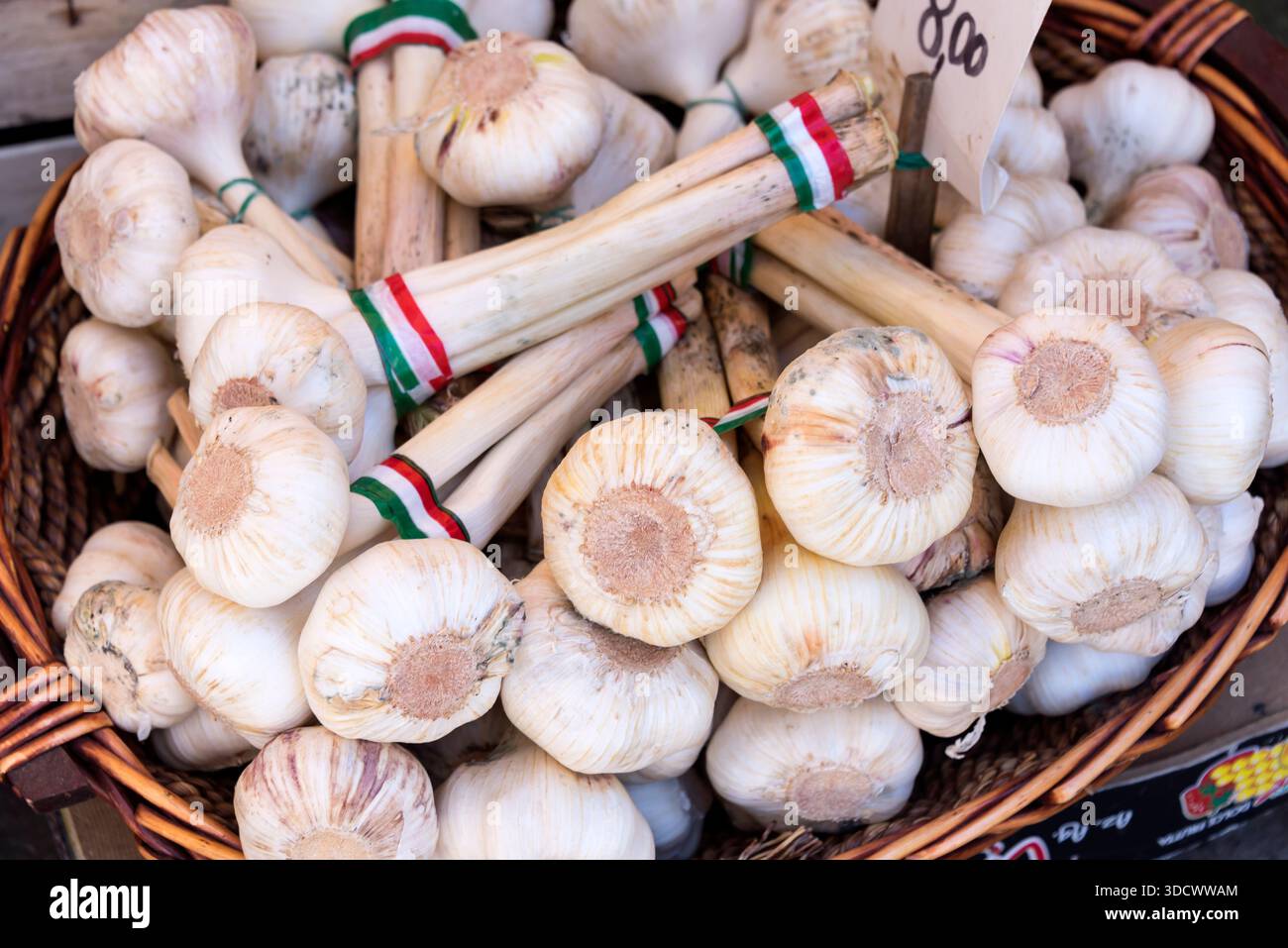 Les garlics au marché tipical. Venise, Italie Banque D'Images