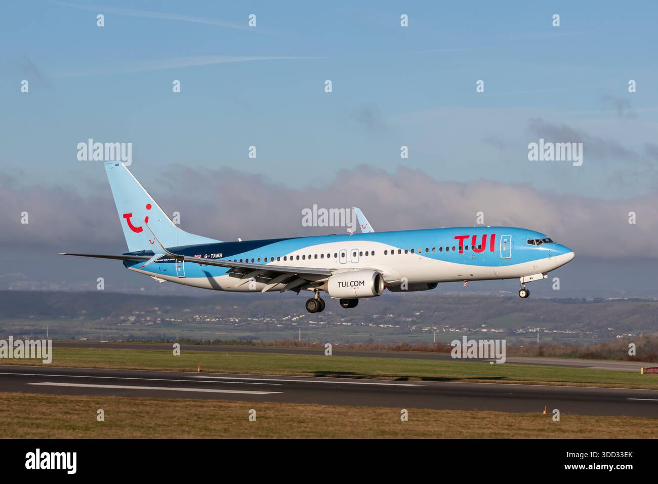 G-TAWB Boeing 737-8K5 TUI Airways Bristol Airport 27/12/2025 Banque D'Images