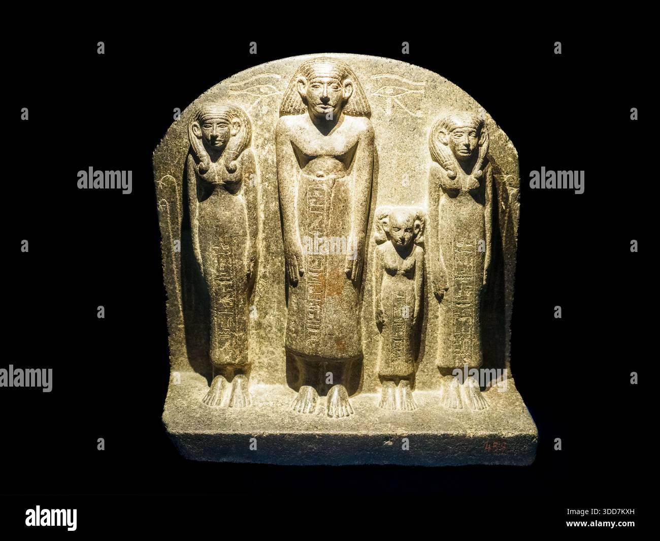 Maire UKH-Hotep et sa famille - 12ème dynastie, moyen Empire - Granodiorite - Tombeau d'UKH-Hotep, nécropole de Meir, moyen Egypte Banque D'Images