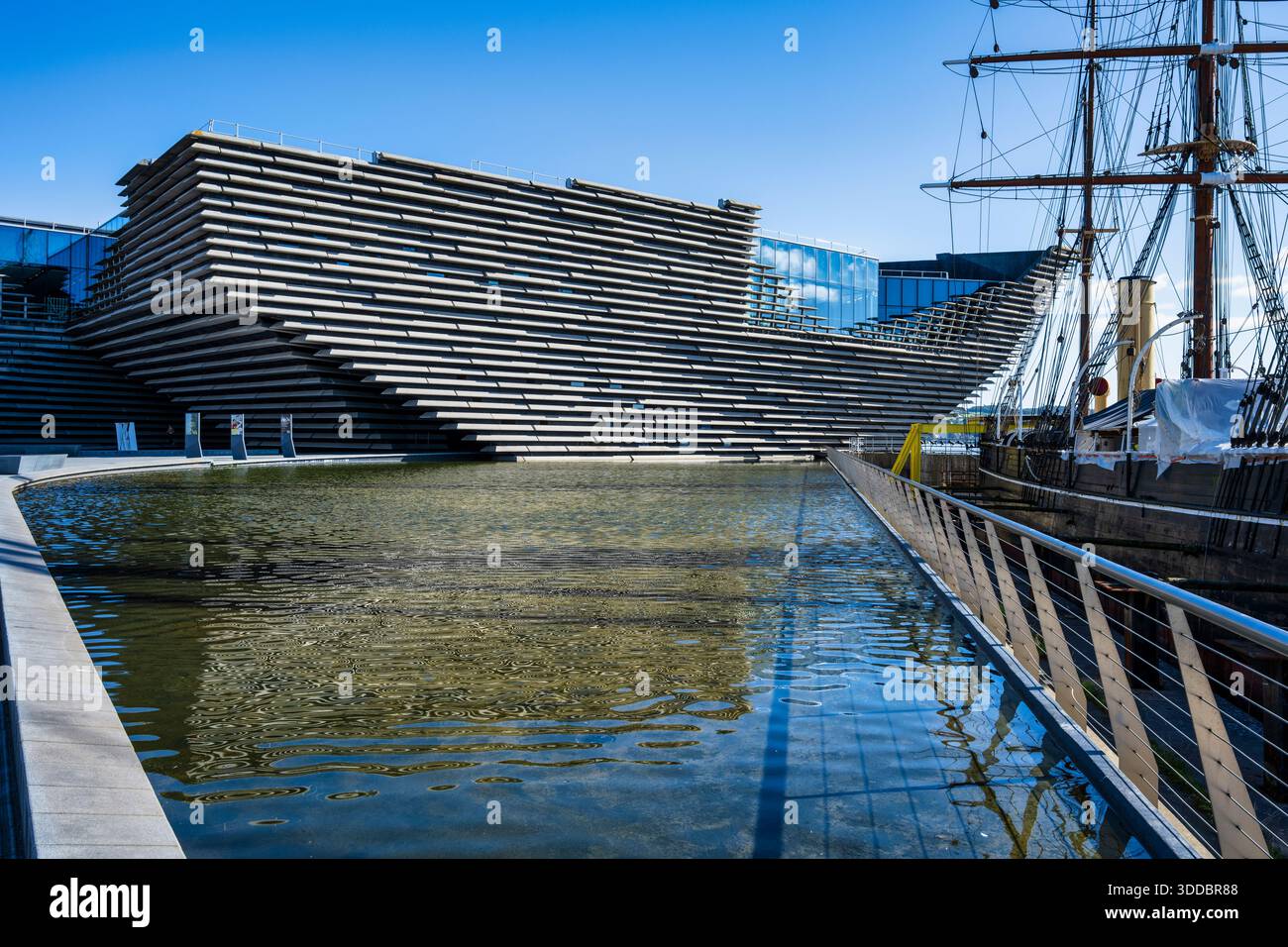 V&A Dundee Museum et RRS Discovery, Riverside Esplanade, Dundee, Écosse, Royaume-Uni Banque D'Images