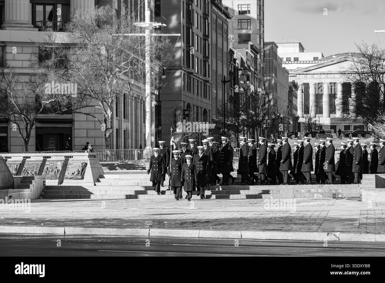 Les membres de la garde de cérémonie de l'US Navy répètent pour les funérailles d'État du président Jimmy carter à Washington, DC, janvier 2025 Banque D'Images