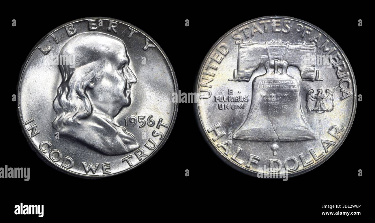 1956-P Franklin Half Dollar type 1, brillant non circulé, montrant l'avers et le revers composites avec profil Liberty Bell & Benjamin Franklin. Banque D'Images