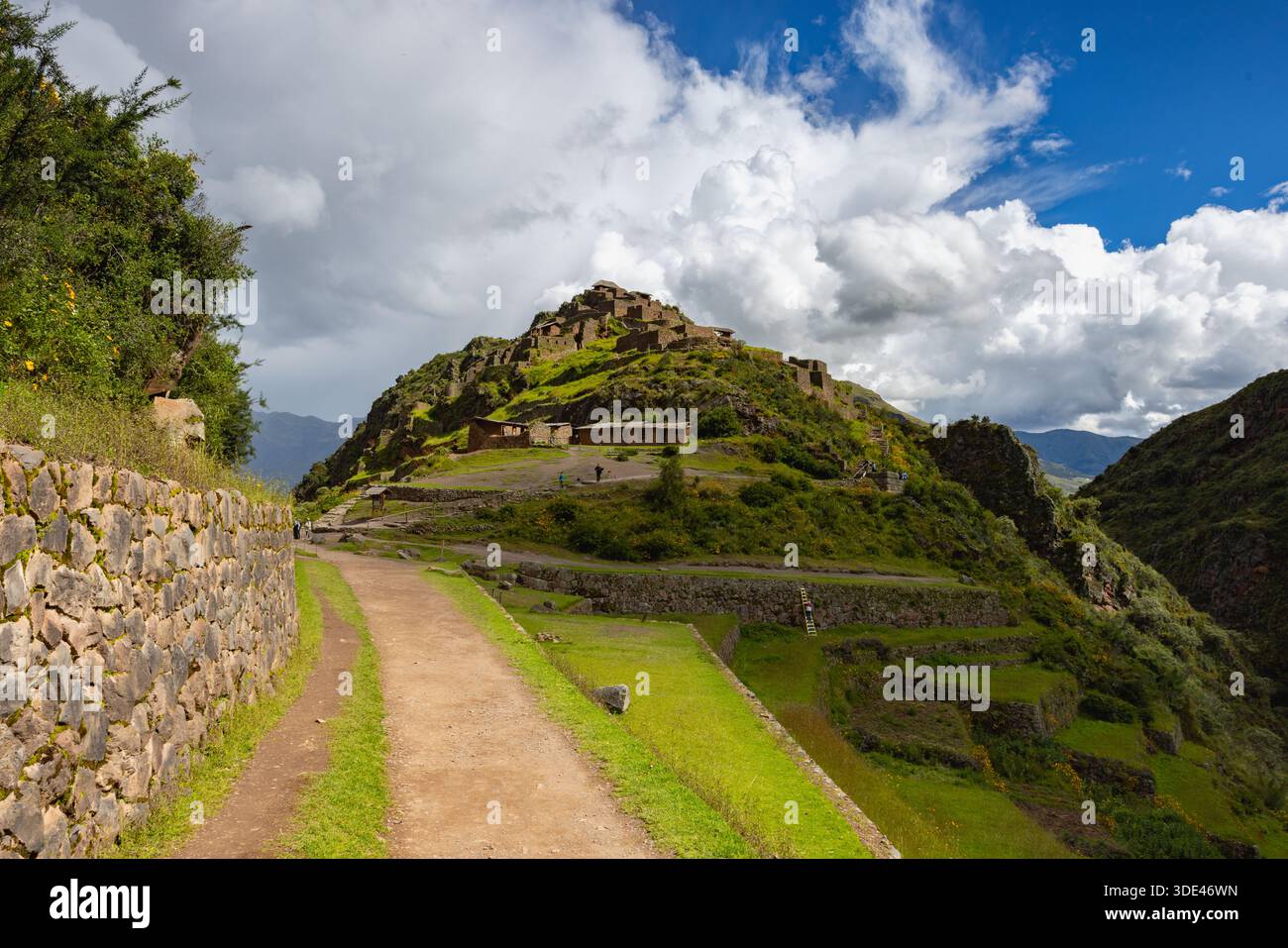 Pisac est une ville péruvienne dans la Vallée sacrée des Incas Banque D'Images