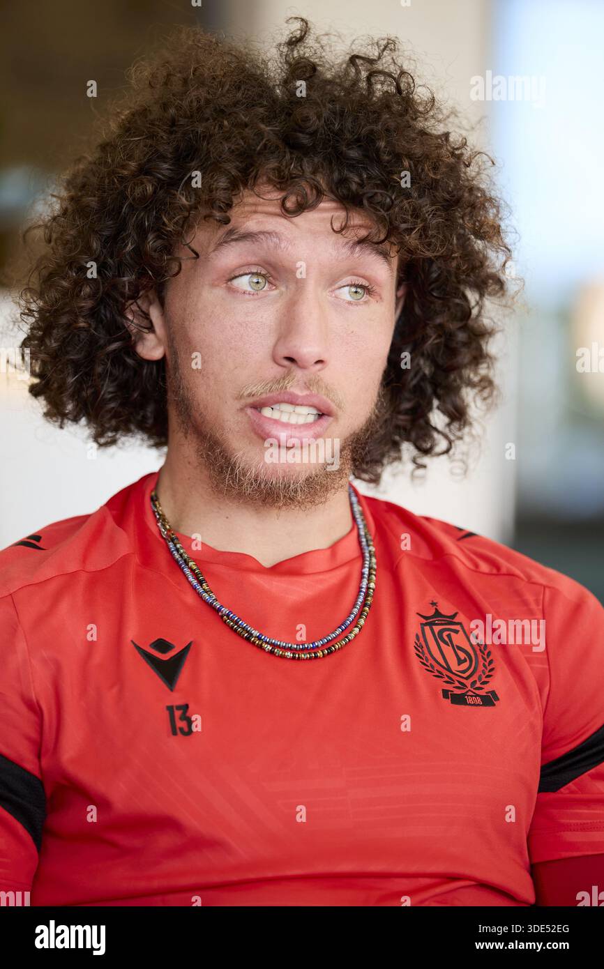 Lagos, Portugal. 05 janvier 2026. Marlon Fossey de Standard photographié lors du camp d'entraînement hivernal de l'équipe belge de football Standard de Liège, à Lagos, Portugal, lundi 05 janvier 2026. BELGA PHOTO RICARDO NASCIMENTO crédit : Belga News Agency/Alamy Live News Banque D'Images