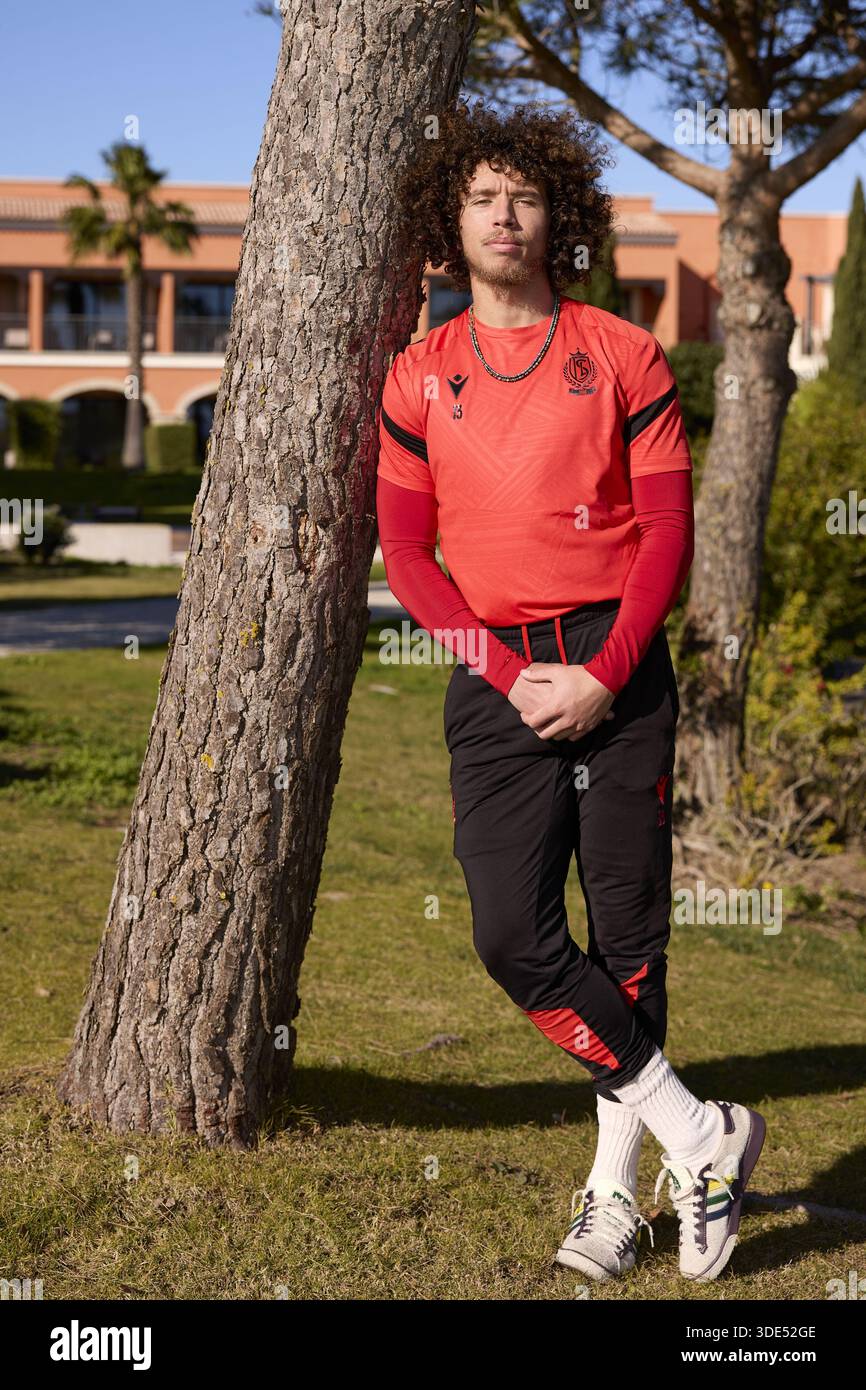 Lagos, Portugal. 05 janvier 2026. Marlon Fossey de Standard photographié lors du camp d'entraînement hivernal de l'équipe belge de football Standard de Liège, à Lagos, Portugal, lundi 05 janvier 2026. BELGA PHOTO RICARDO NASCIMENTO crédit : Belga News Agency/Alamy Live News Banque D'Images