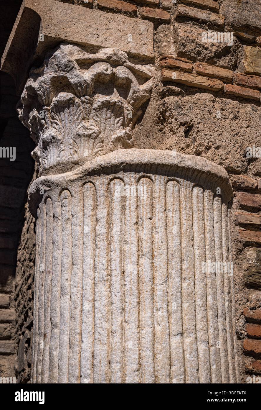 Colonne à Alcazaba de Málaga, Málaga, Espagne Banque D'Images