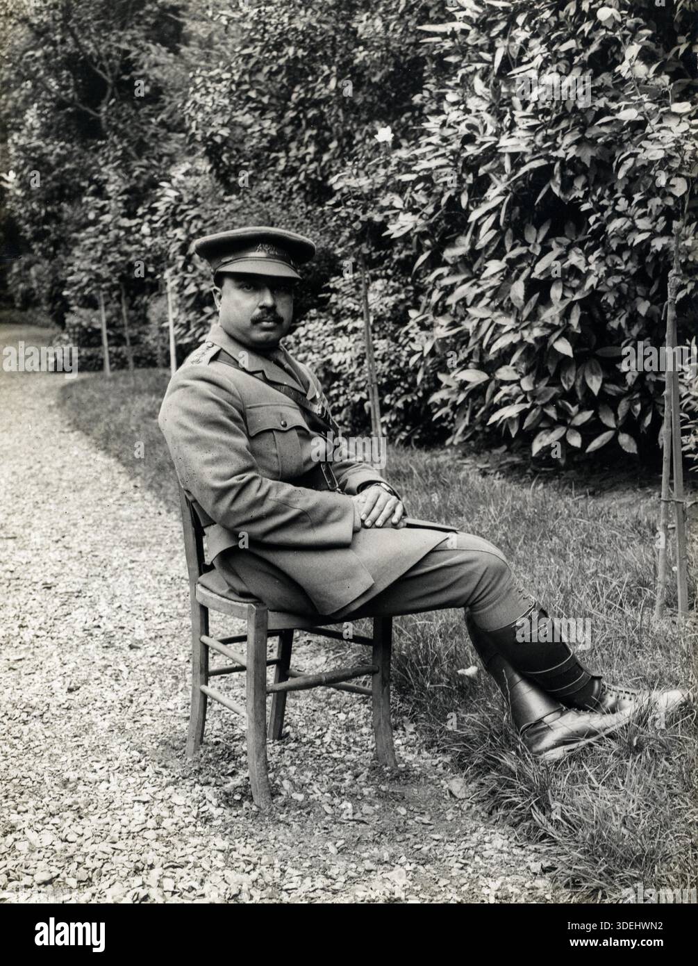 S.A.S. le Maharaja Ranjit Singh de Barwani à son siège à Merville, France en 1915 pendant la première Guerre mondiale. Photographe : H. D. Girdwood. Banque D'Images
