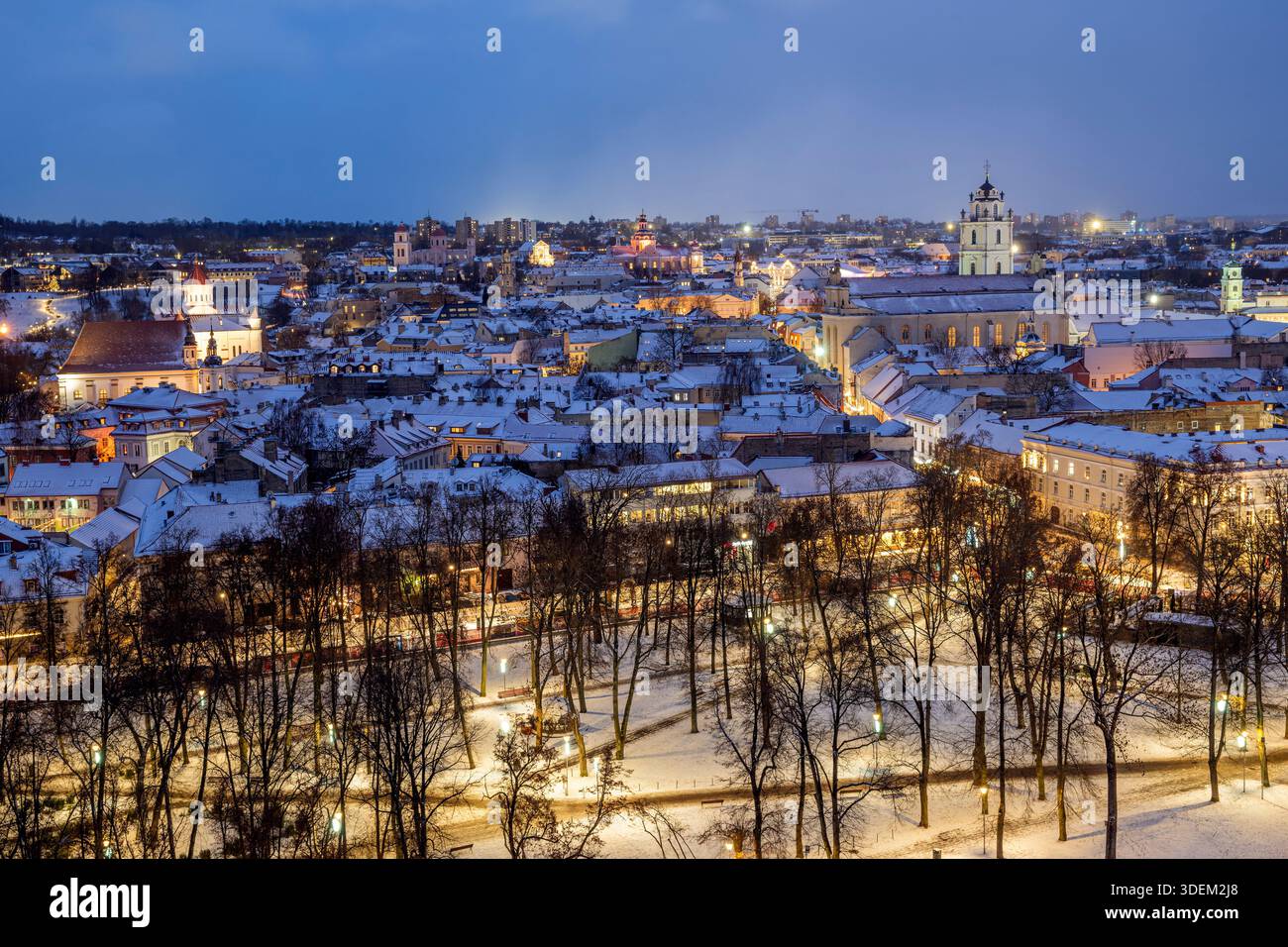 Horizon de la vieille ville en hiver, Vilnius, Lituanie Banque D'Images