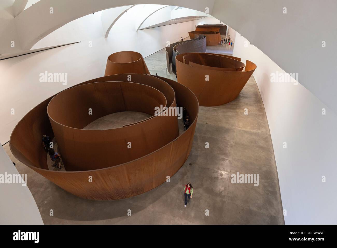 Musée Guggenheim, Bilbao, exposition de Richard Serra, la question du temps, grandes sculptures Banque D'Images