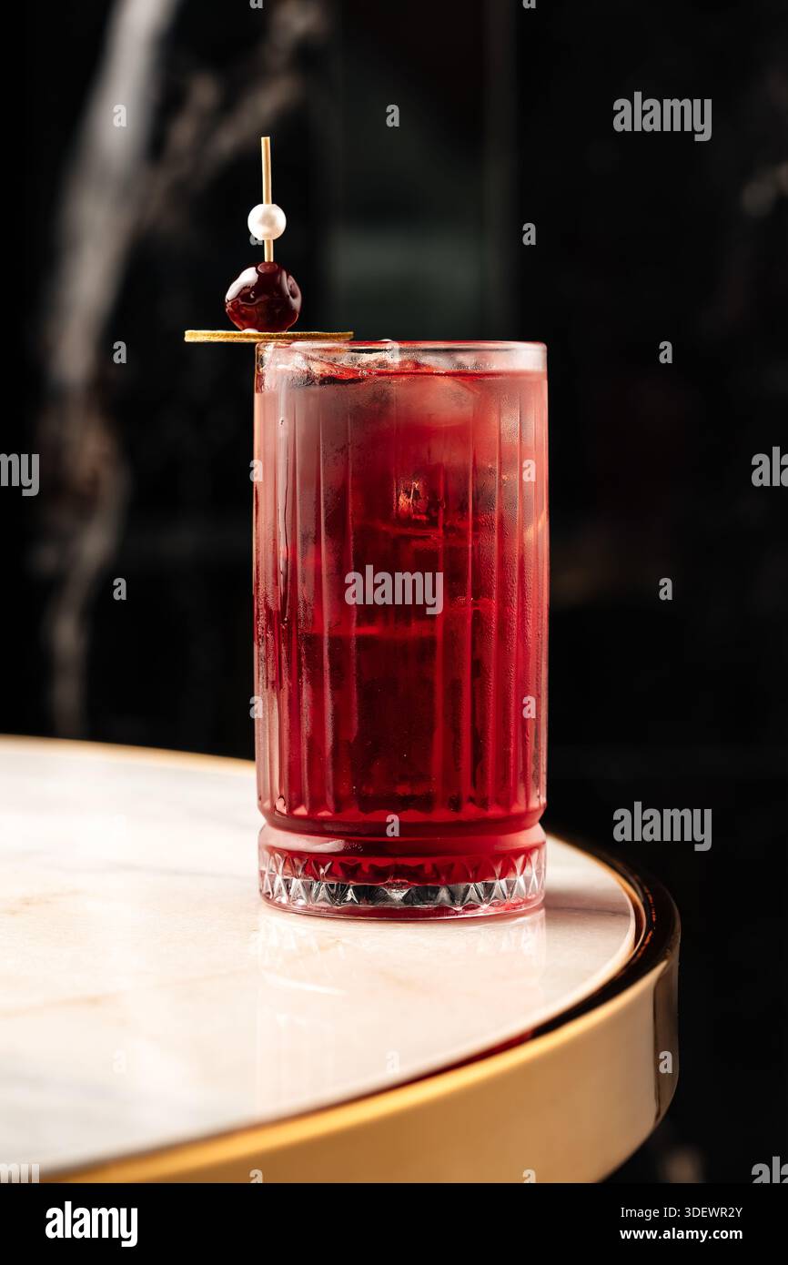 Paşabahçe cocktail alcoolisé de verrerie Elysia Banque D'Images