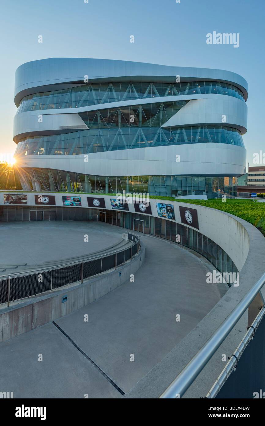 Musée Mercedes Benz, Stuttgart, Bade-Wurtemberg, Allemagne Banque D'Images