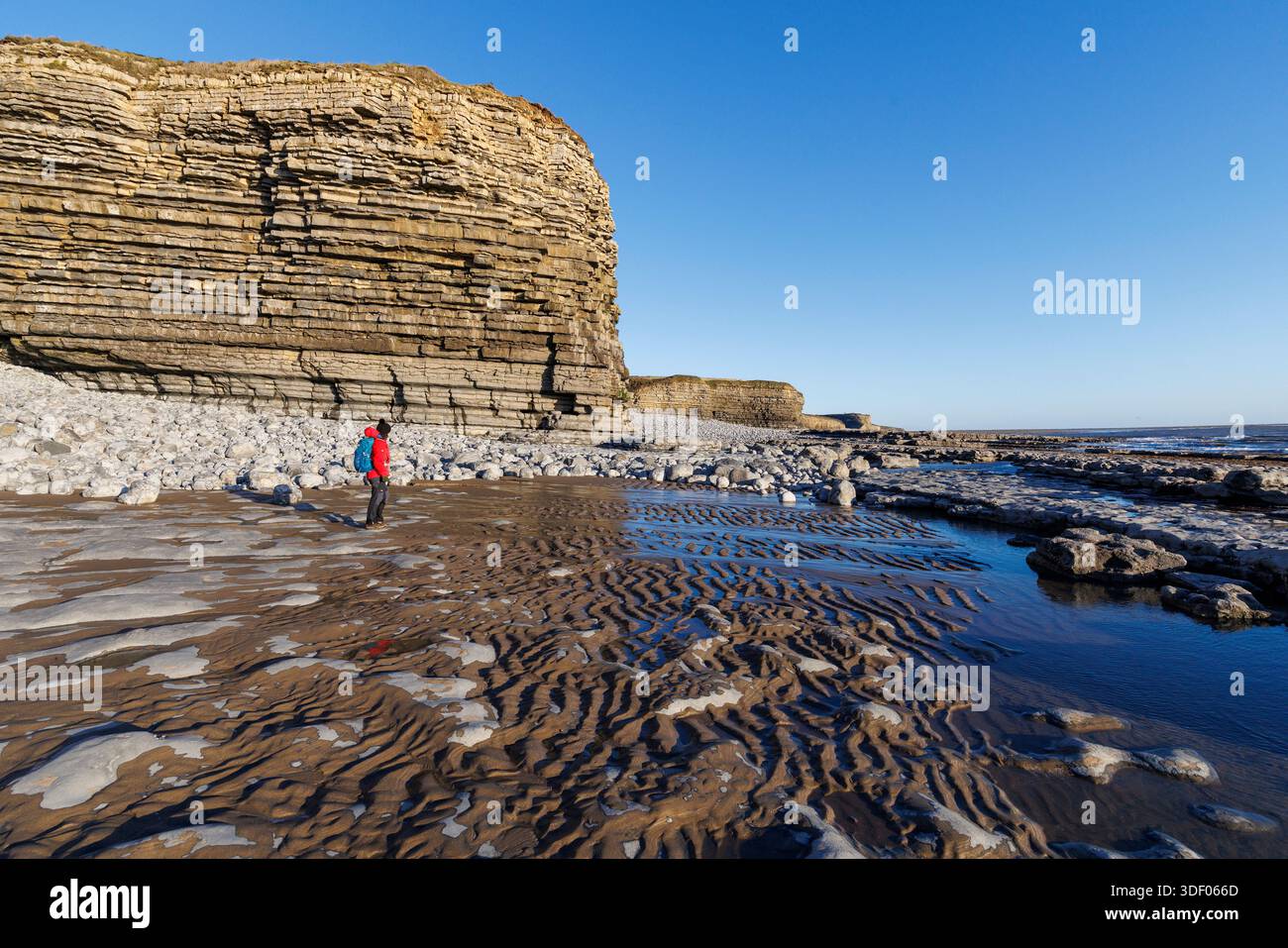 Falaises et rivages sur la côte patrimoniale de Glamorgan, Llantwit Major, pays de Galles, Royaume-Uni Banque D'Images
