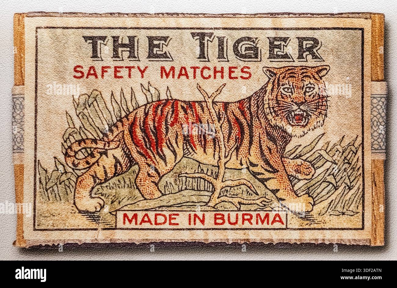Conception historique de l'étiquette, tigre, impression faite en Birmanie, Taendsticksmuseet match Museum ou musée du match, Joenkoeping, Joenkoepings laen, Suède Banque D'Images