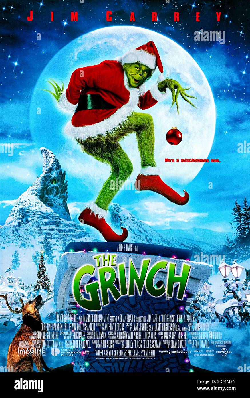 How the Grinch Stole Christmas (2000) réalisé par Ron Howard et mettant en vedette Jim Carrey, Taylor Momsen et Jeffrey Tambor. Un reclus vert amer vivant au-dessus de Whoville complote pour voler Noël aux Whos remplis de joie, seulement pour découvrir le vrai sens de la fête. Photographie d'une affiche américaine originale de 2000 À USAGE ÉDITORIAL EXCLUSIF. Crédit : BFA / Universal Pictures Banque D'Images