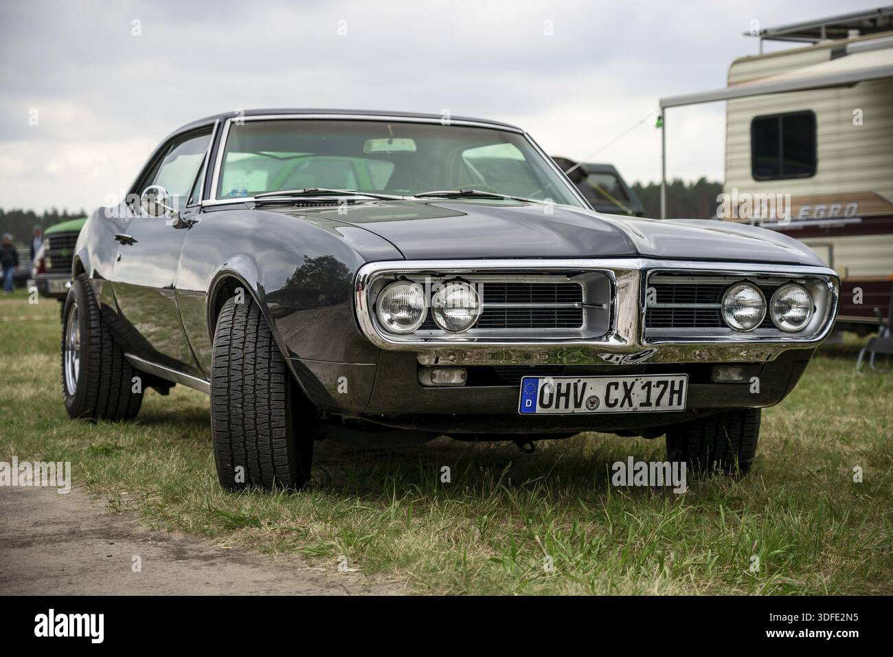 FINOWFURT, ALLEMAGNE - 11 MAI 2024 : la muscle car Pontiac Firebird. Ouverture de la saison du Festival Race 61 Banque D'Images