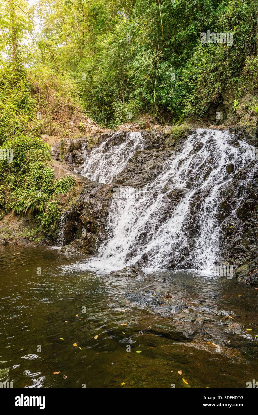 Cascade pittoresque sur la rivière Chagres au Panama Banque D'Images