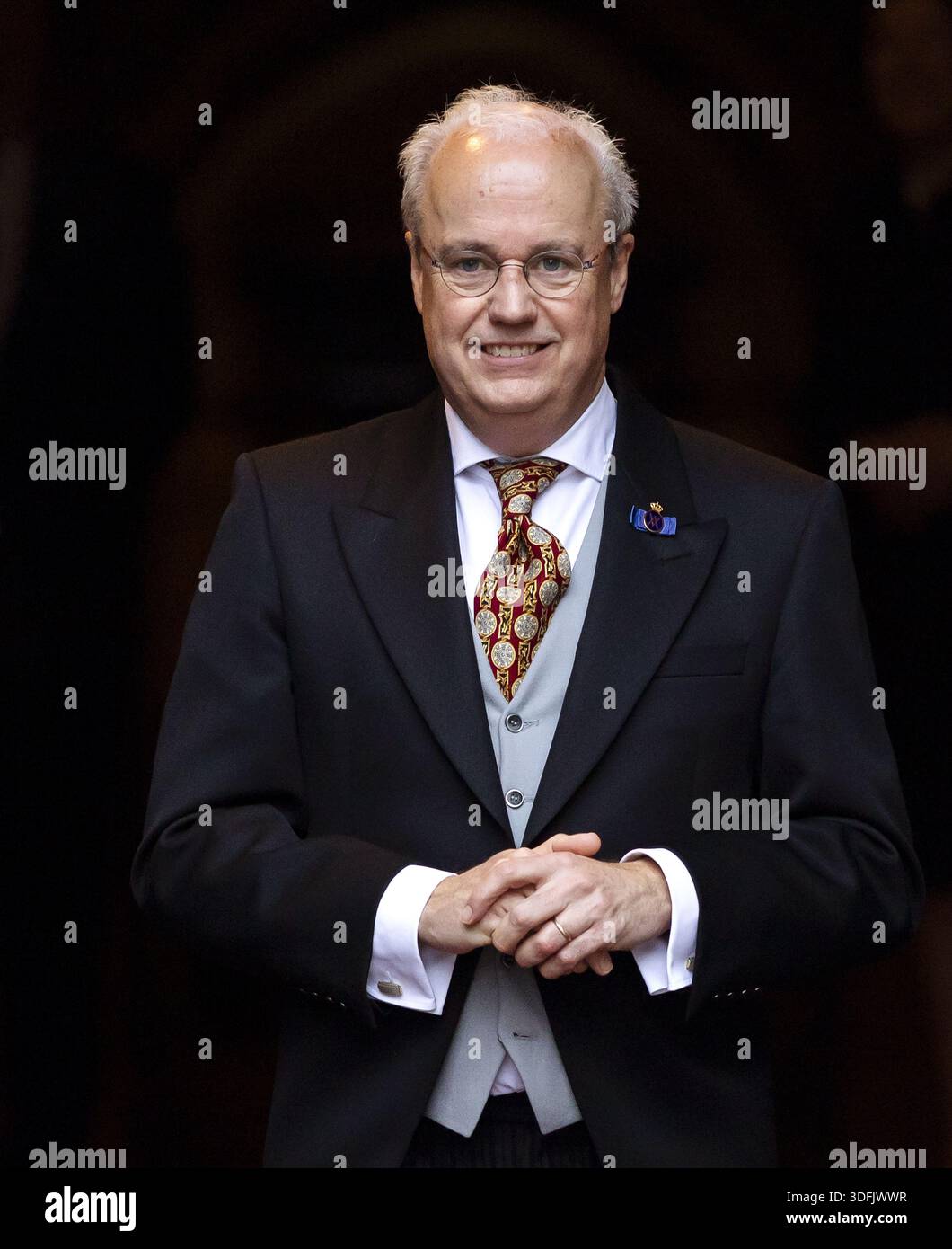AMSTERDAM – Sjoert Klein Schiphorst, maréchal de la Maison Royale, au Palais Royal sur la place du Dam avant l'arrivée du roi Willem-Alexander et de la reine Máxima pour la réception du nouvel an. Le couple royal reçoit des membres du corps diplomatique des diplomates étrangers. REMKO DE WAAL / anp netherlands Out - belgique Out Banque D'Images