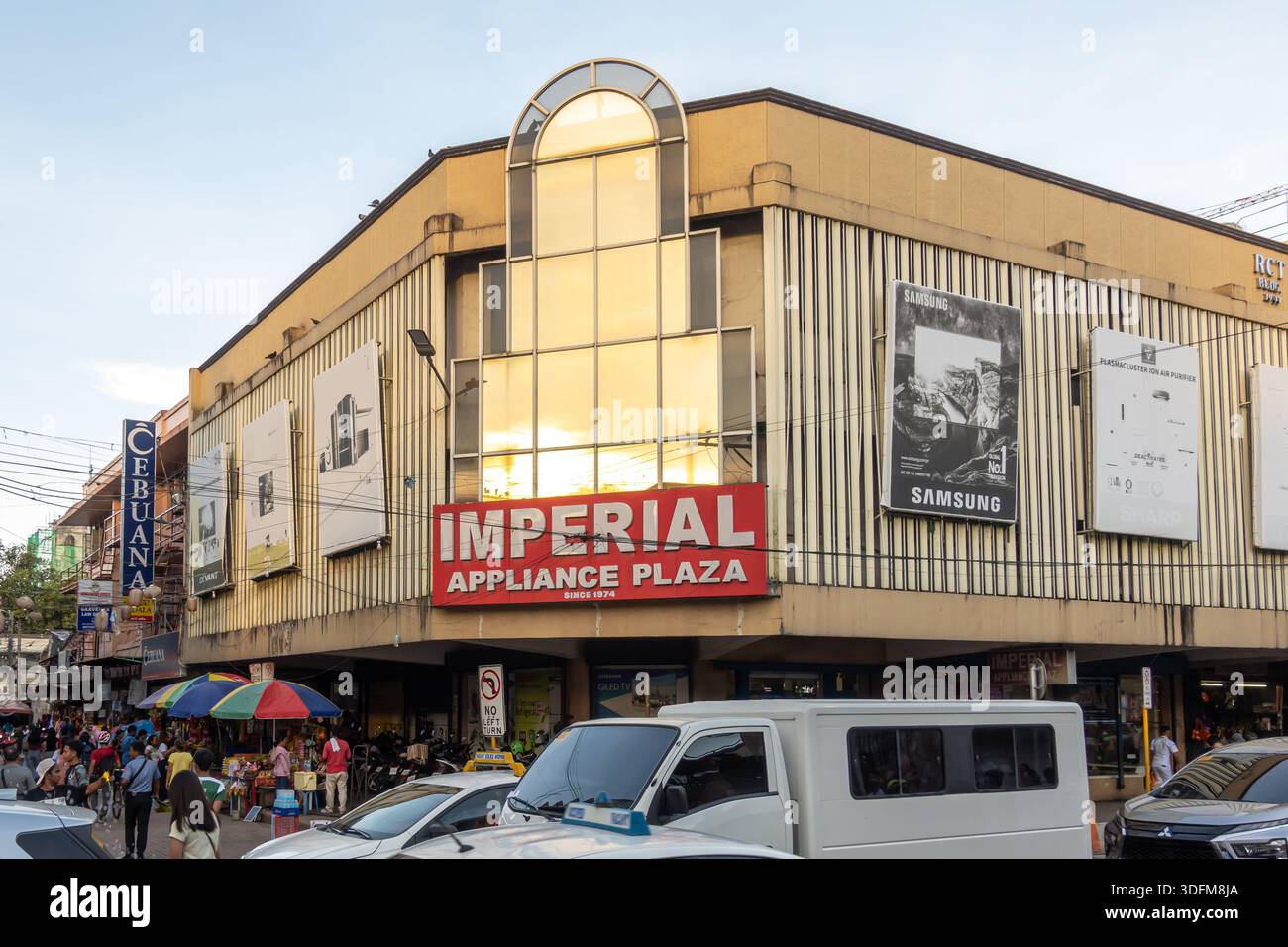 Imperial Appliance Plaza Branch, un détaillant d'appareils électroménagers aux Philippines. Cebu City Banque D'Images