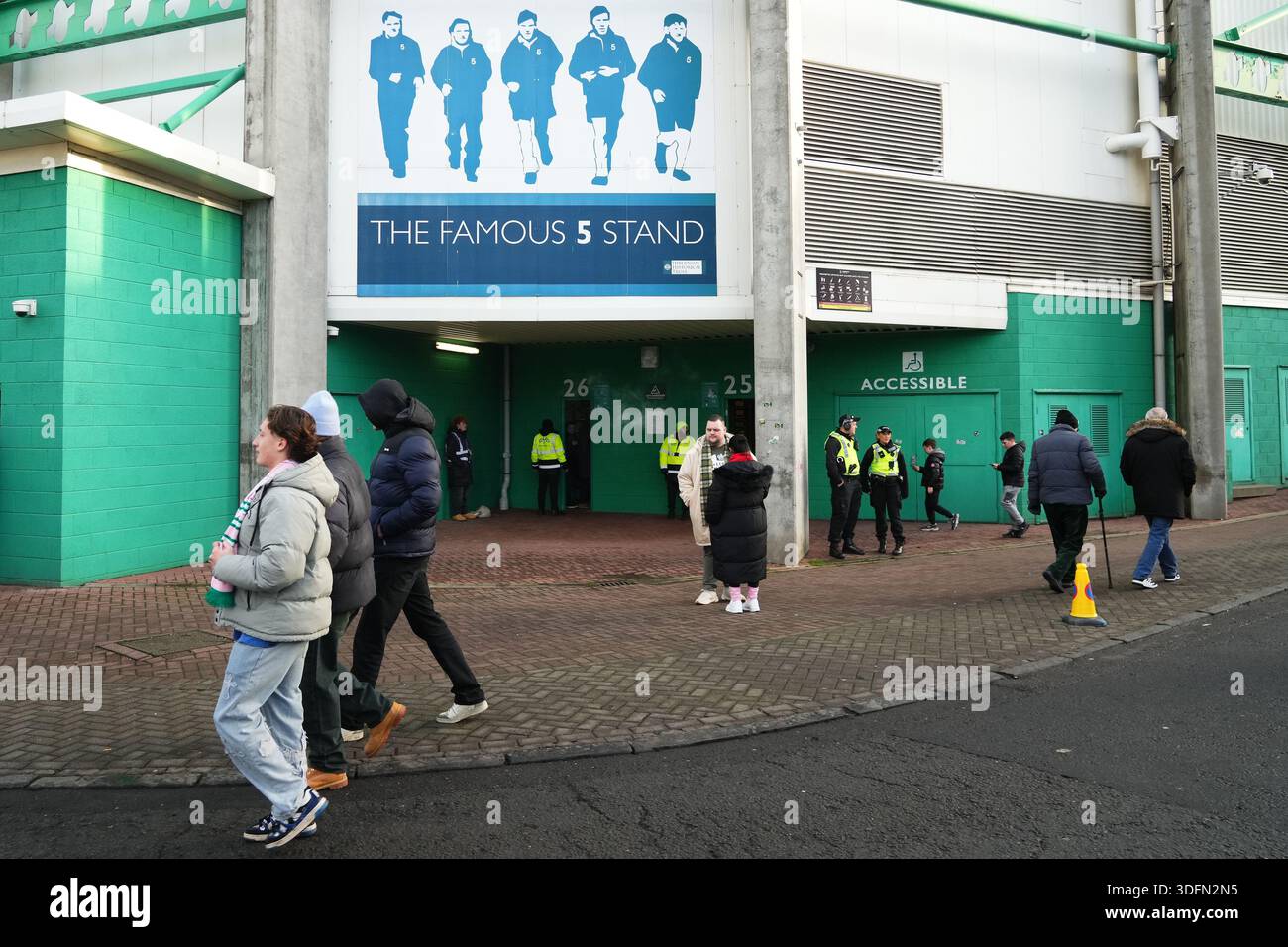 Vue sur la rue du stade de Easter Road lors du match de premier League écossais, date 22, entre Hibernian FC et Motherwell FC, joué au stade de Easter Road le 10 janvier 2026 à Édimbourg, en Écosse. (Photo de Bagu Blanco / PRESSIN) Banque D'Images