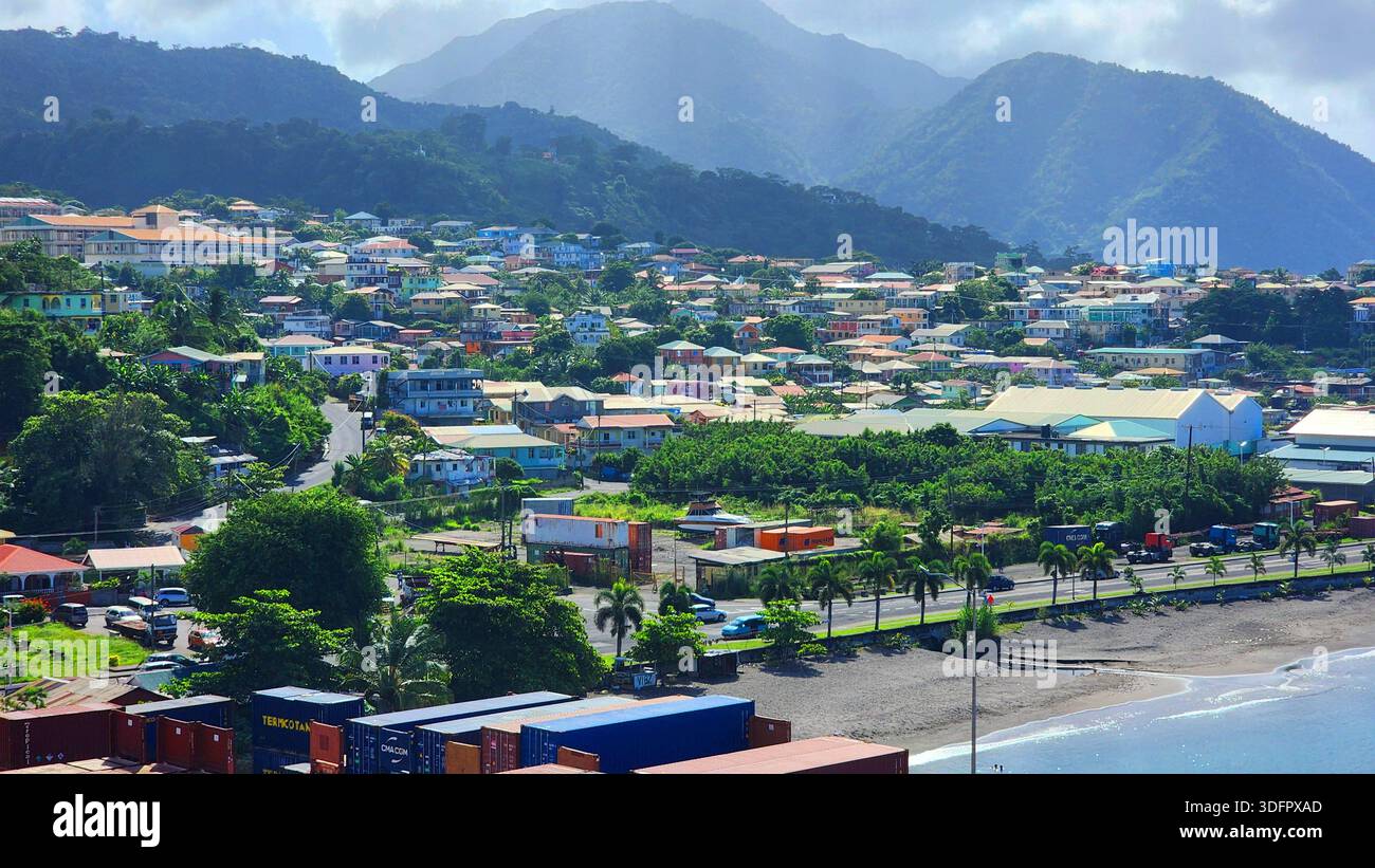 Port de croisière de Roseau Dominique Windward Caribbean Island connu sous le nom de nature Island 01.02.2026 Banque D'Images