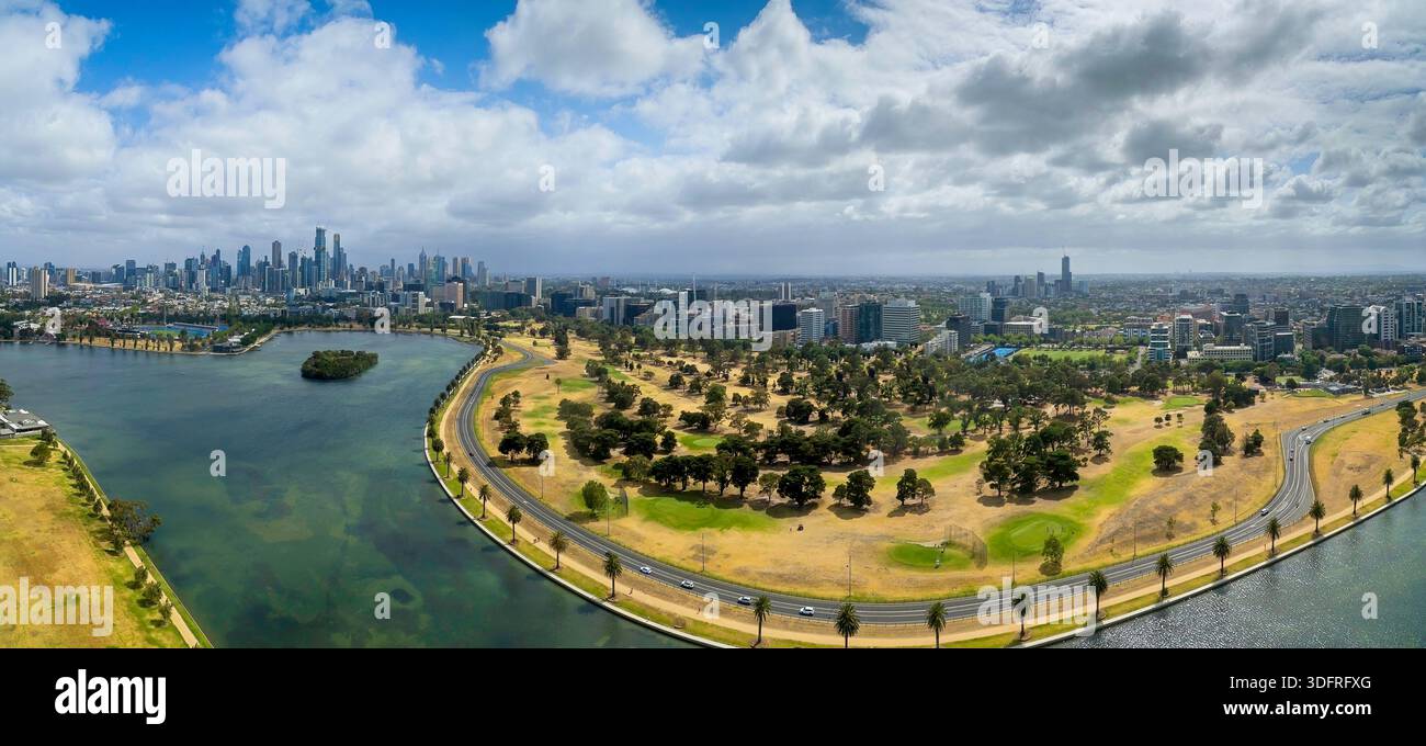 Vue aérienne du lac Albert Park et de Lakeside Drive, utilisés chaque année comme circuit de course du Grand Prix de formule 1. Banque D'Images