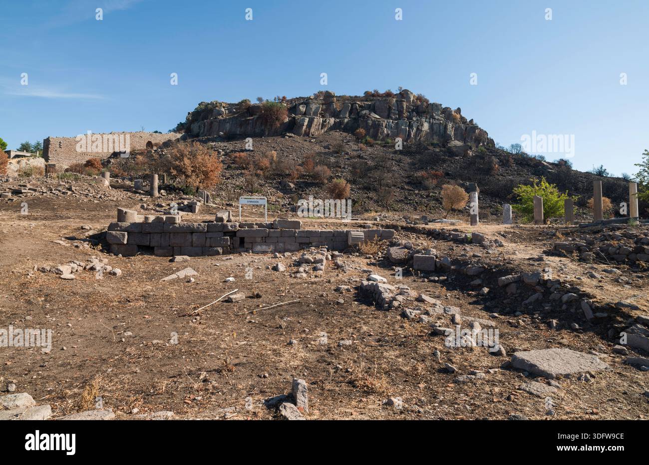 Assos ancienne ville, ancienne colonie et ruines. Une grande ville antique sur la côte égéenne. Berhamkale, Çanakkale, Türkiye Banque D'Images