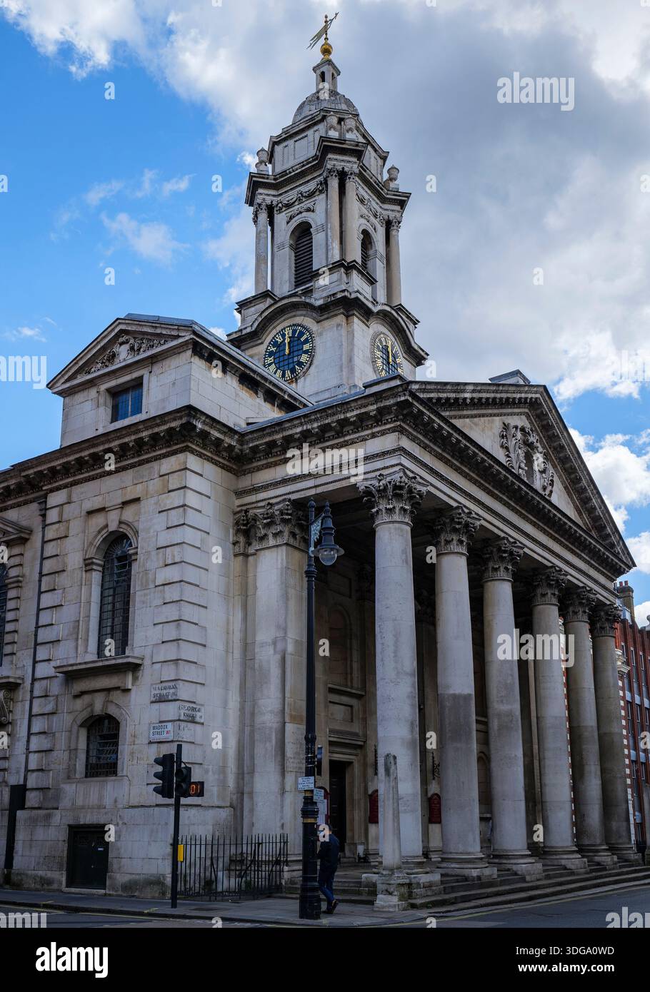 Londres - 07 03 2022 : vue de l'église St George Banque D'Images