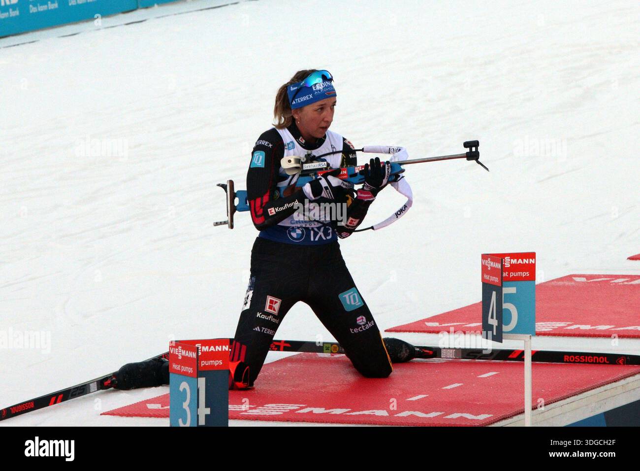 RUHPOLDING, ALLEMAGNE - 16 JANVIER : arrivée au champ de tir PREUSS, Franziska (GER, #24) au SPRINT FÉMININ DE 7,5 km à la Coupe du monde BMW IBU Biathlon Ruhpolding le 16 janvier 2026 à Ruhpolding, Allemagne. Banque D'Images