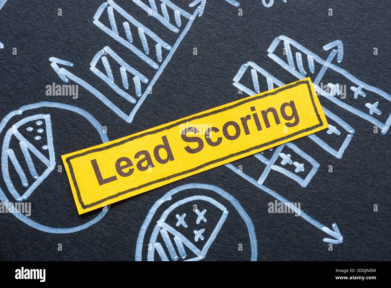 Notation des prospects avec graphique symbolisant la hiérarchisation des ventes. Banque D'Images