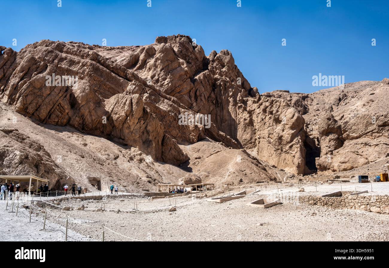 Vue panoramique sur la Vallée des Reines, Louxor, Egypte. Février 2023 Banque D'Images