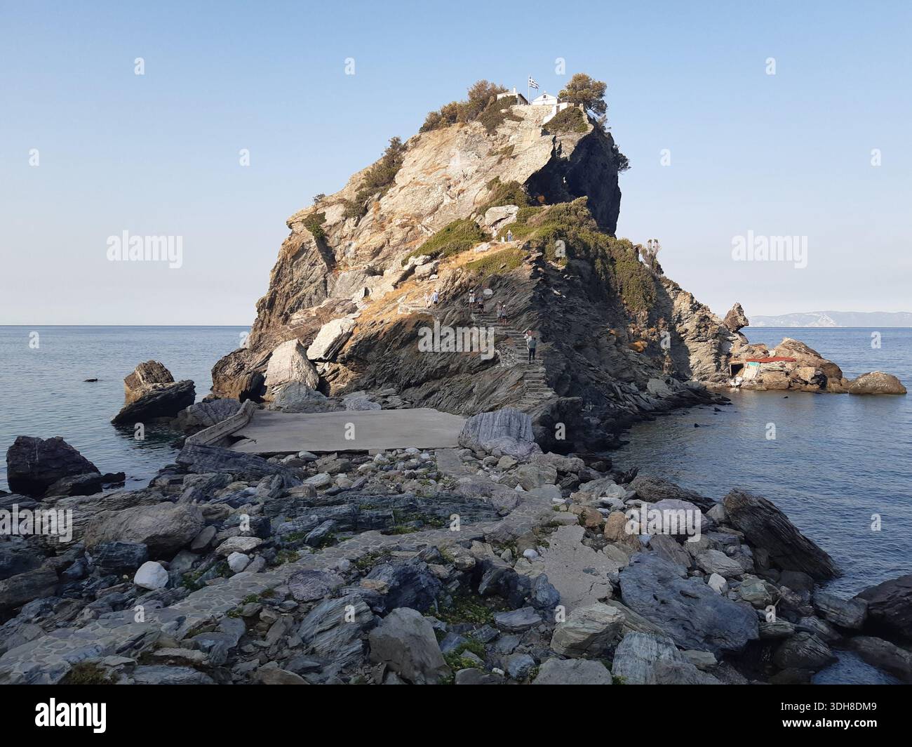Agios Ioannis rock du film Mamma Mia, Skopelos, Grèce Banque D'Images