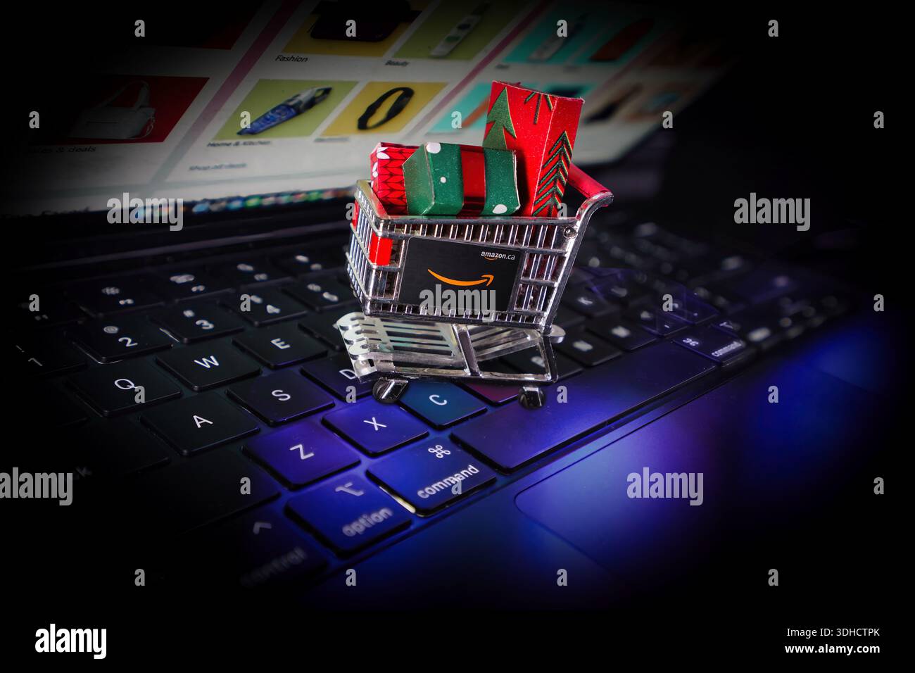 Concept d'un shopping Amazon sur Internet. Banque D'Images